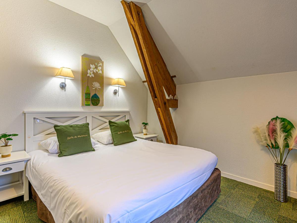Apartment Chateau De Kergonano-10 By Interhome