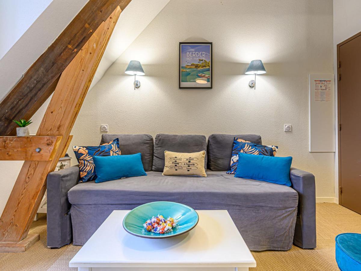 Apartment Chateau De Kergonano-10 By Interhome *